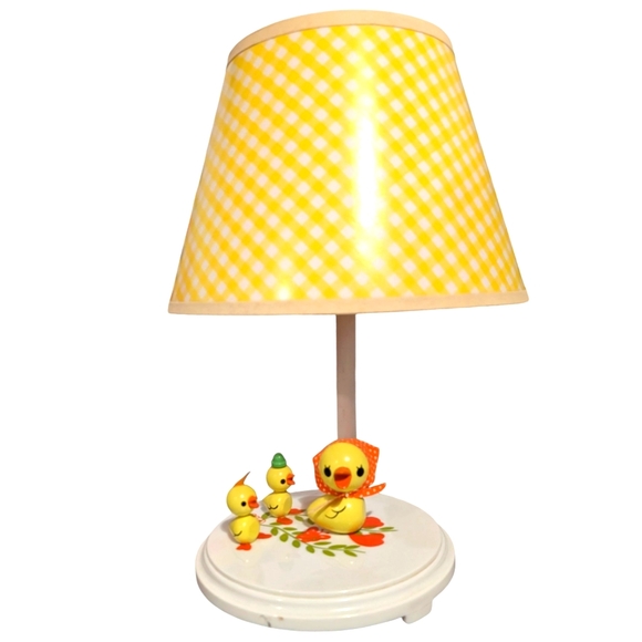 Vintage Other - Vintage Yellow Mommy Duck & Babies Lamp